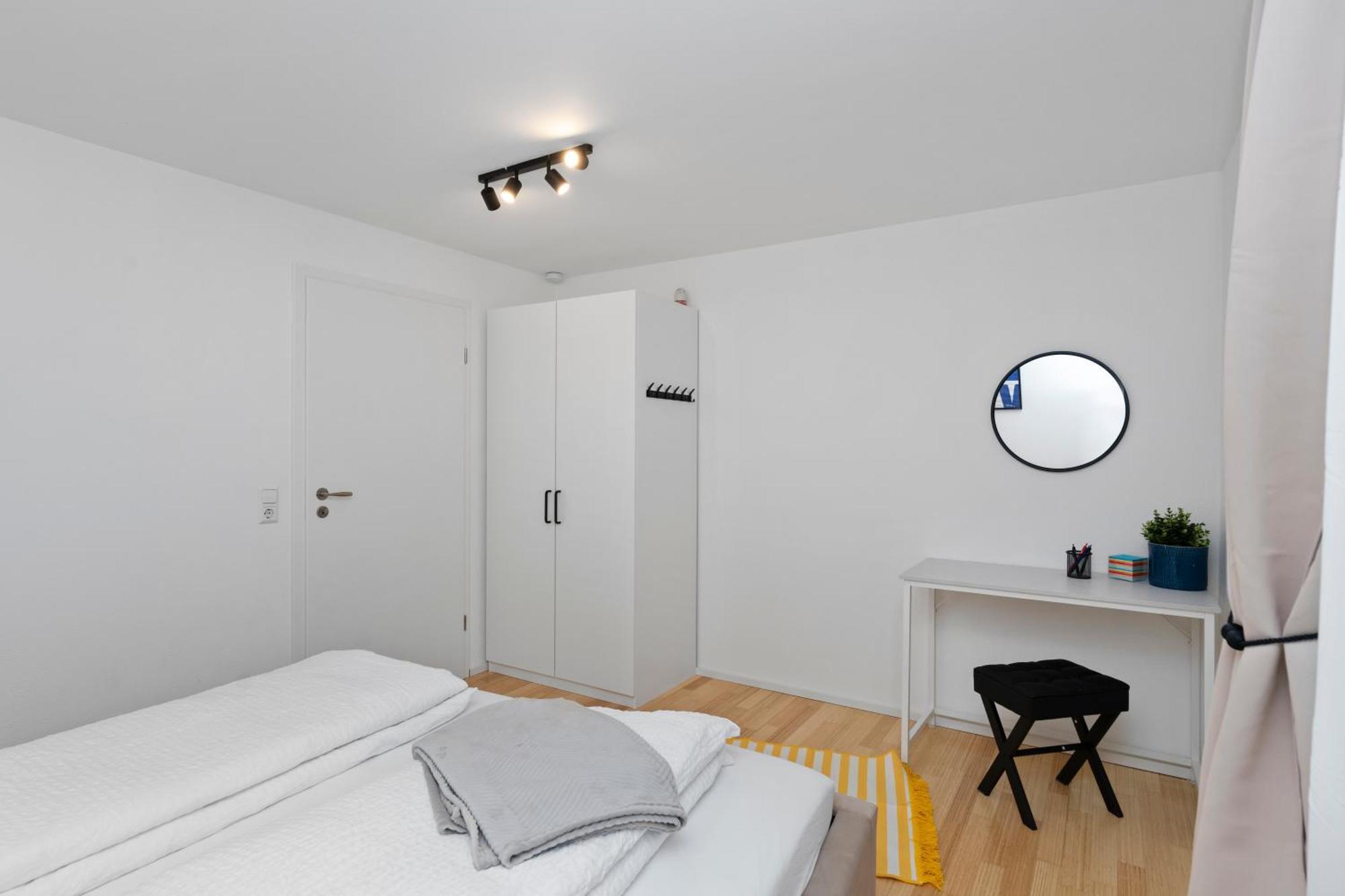 Seeschilf Apartments In Friedrichshafen Room photo
